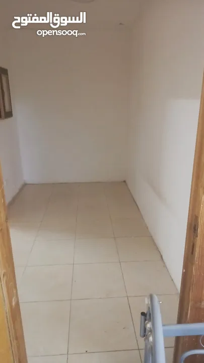 شقة غير مفروشة للايجار