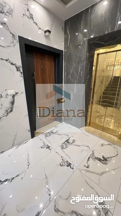 شقة فاخرة للإيجار – لم تُسكن من قبل  طريق المطار - البنيات - 4 نوم - 2 ماستر