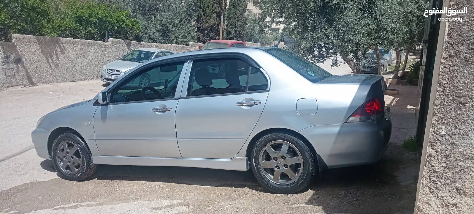 متسوبيشي لانسر