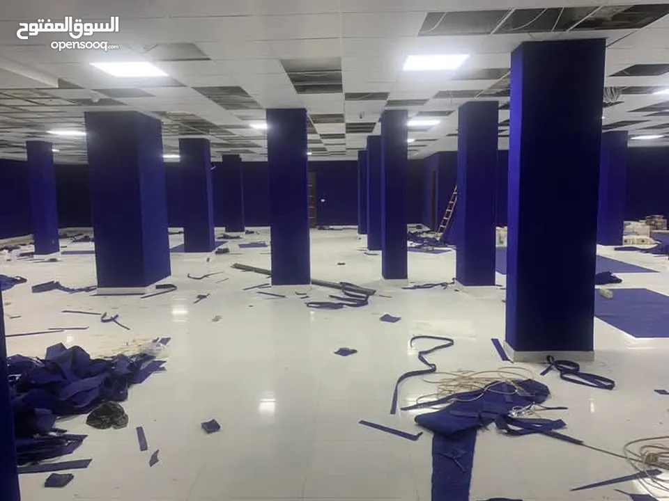 فني تركيب ارضيات باركيه-فني تركيب موكيت -تركيب بلاط موكيت -تركيب مسارح