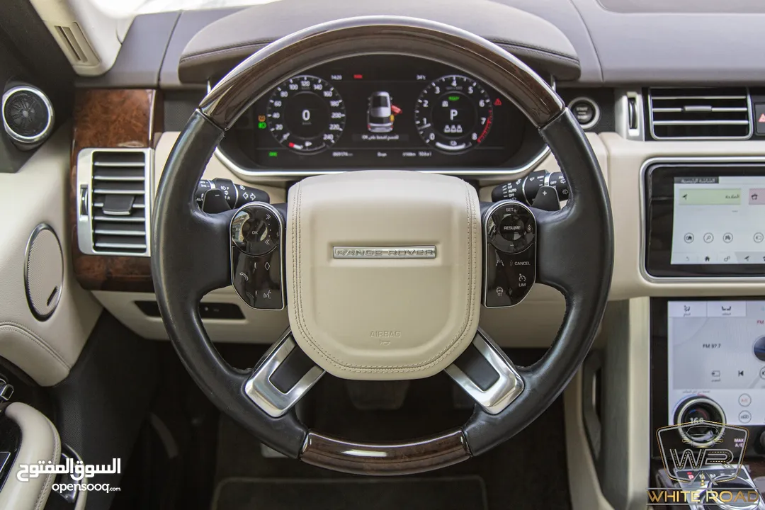 Range Rover Vogue Hse 2020 Plug in hybrid Black Edition   السيارة وارد امريكا