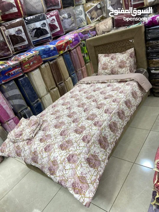 لحاف مفرد معرق والعاب  قماش باكستاني تفصيل   لحاف مفرد بعده الوان مشكل