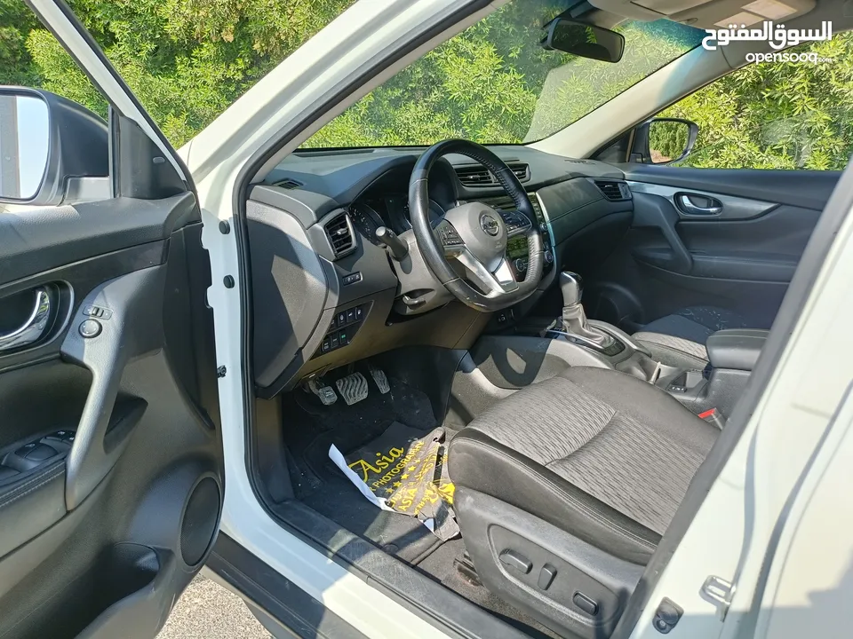 2020 Nissan ROGUE SV white.import from USA