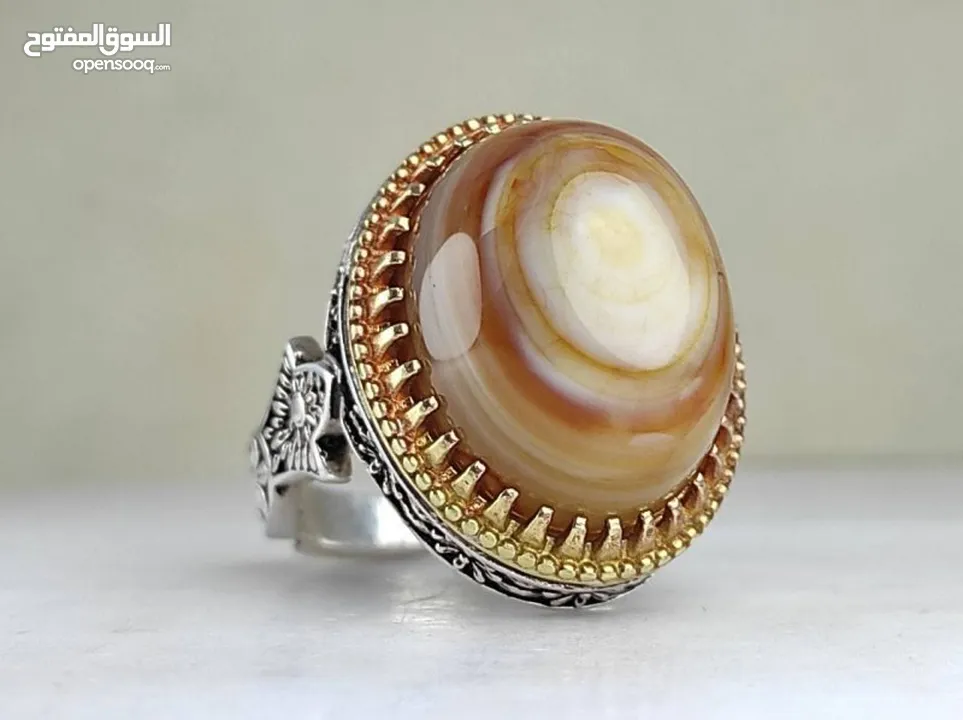 خاتم  حلقه  Rings  الياقوت، الفيروز، العقيق، الياقوت الأحمر، اليشم، الزمرد... أصل إيراني