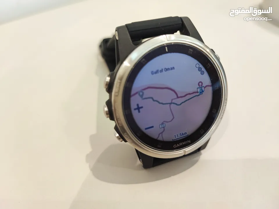 للبيع Garmin fenix 5s plus