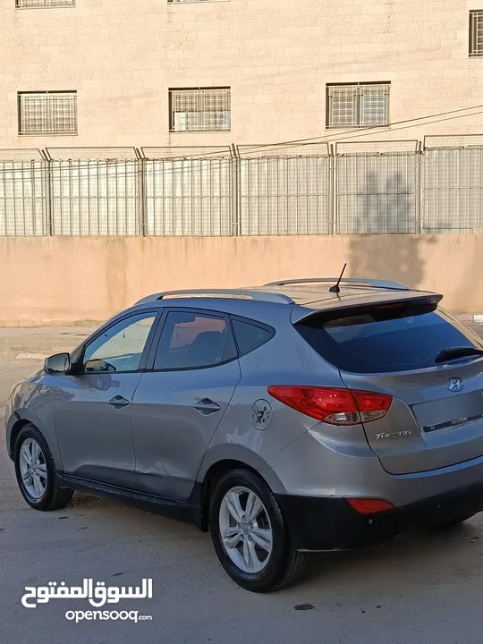 هونداي توسان 2011