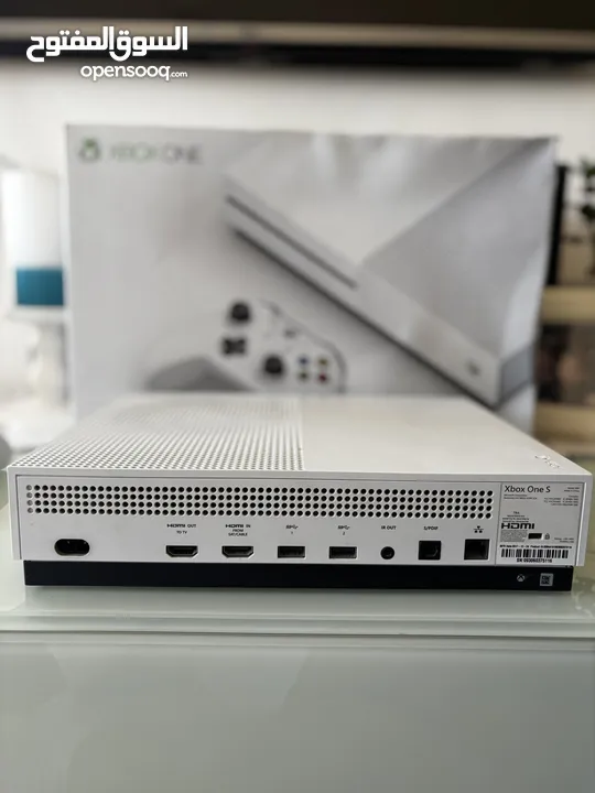 xbox one s in very good condition