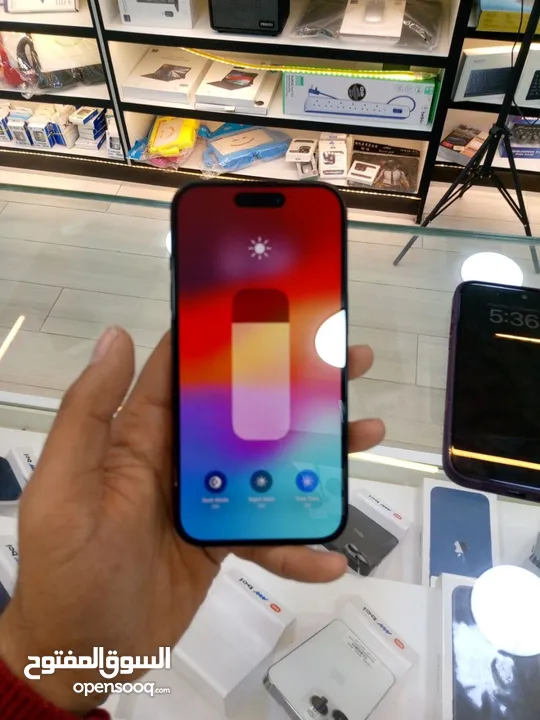 ايفون 15 عادي 128GB استعمال بسيط جدا