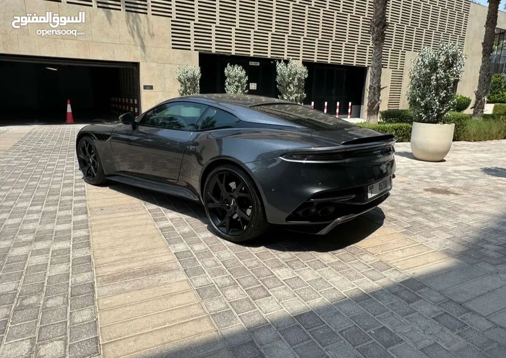 2019 Aston Martin DBS Superleggera