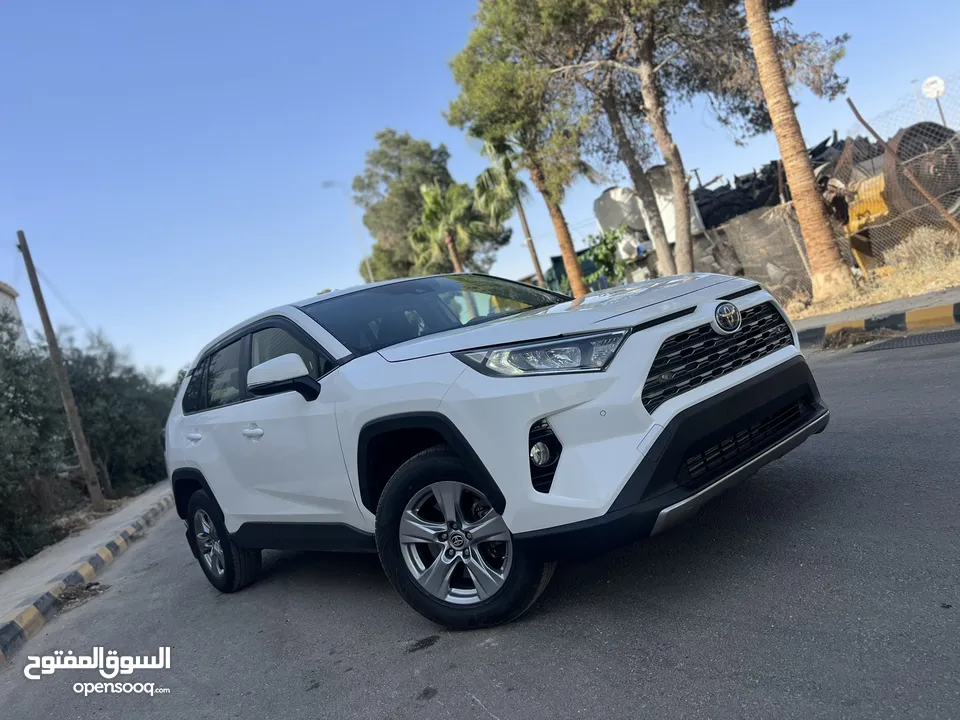 تويوتا RAV-4 2022 ليثيوم