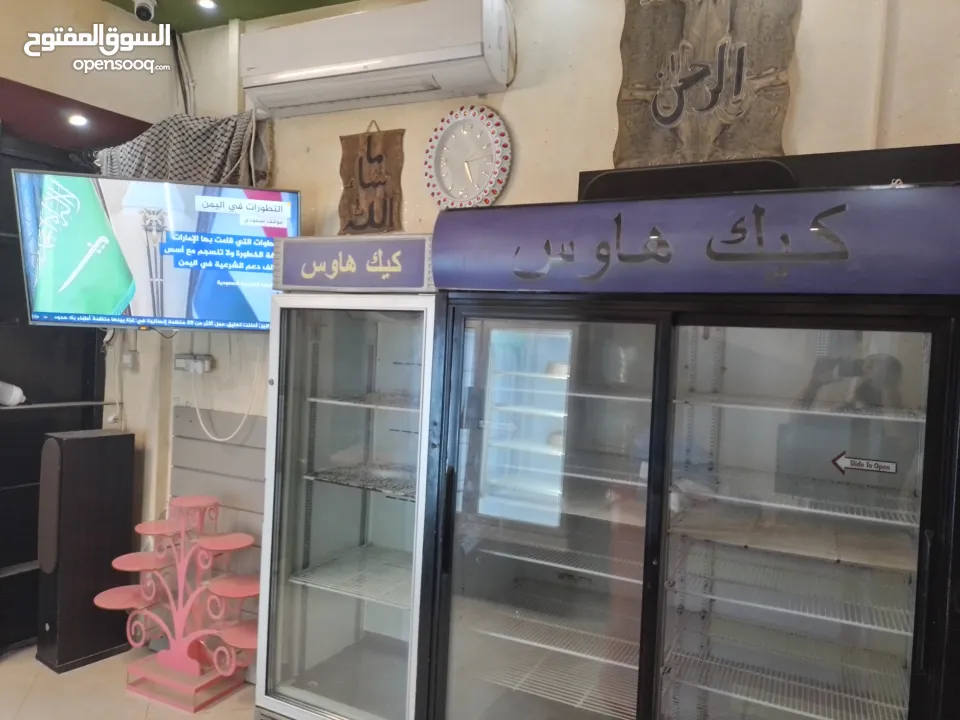 معدات محل حلويات