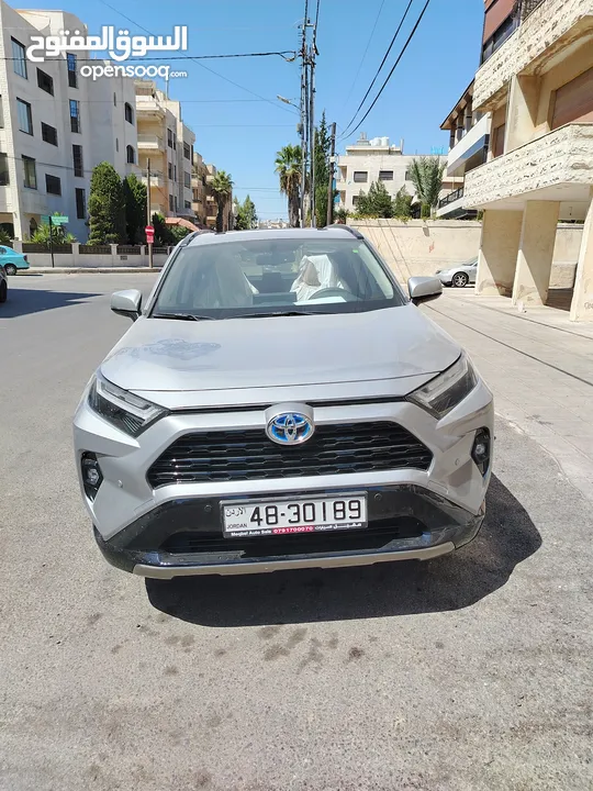 TOYOTA RAV4 XLE HYBRID- -2024 تويوتا راف فور4 اكس ال اي هايبرد