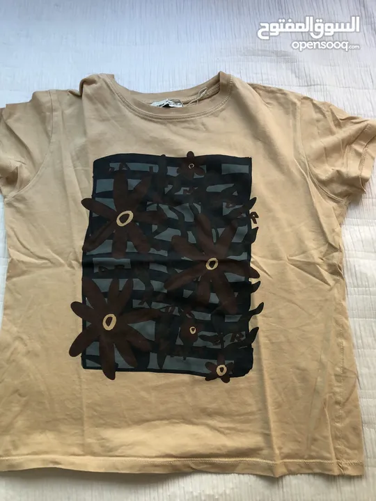بلوزة pull&bear