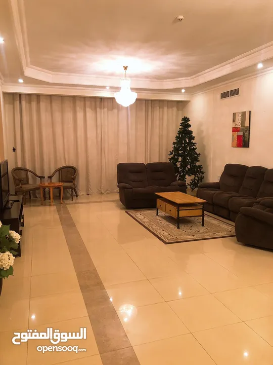 شقة في برج من ابراج الجفير للبيع سعر مغري  Apartment in one of Juffair Towers for sale at good price