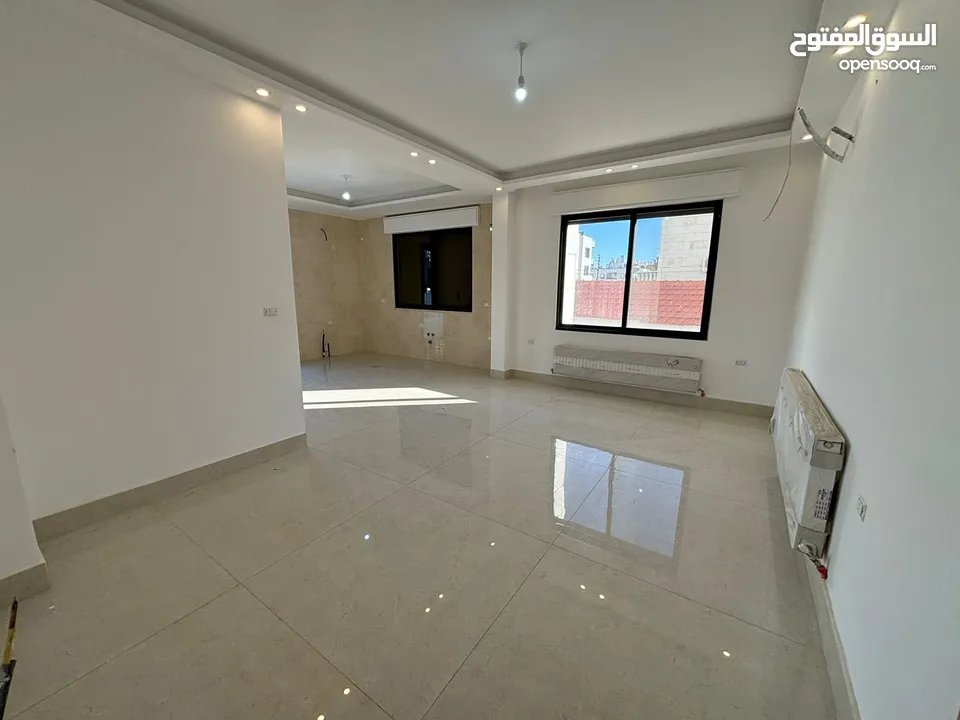 شقة غير مفروشة للإيجار ( Property 40088 ) سنوي فقط