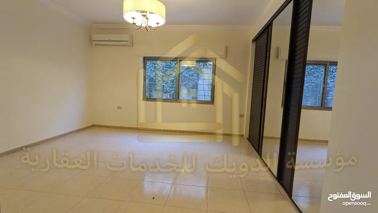 شقة فاخرة - عبدون - 4نوم 2ماستر - حديقة - ترسات - مسبح - أرقى مناطق عبدون -