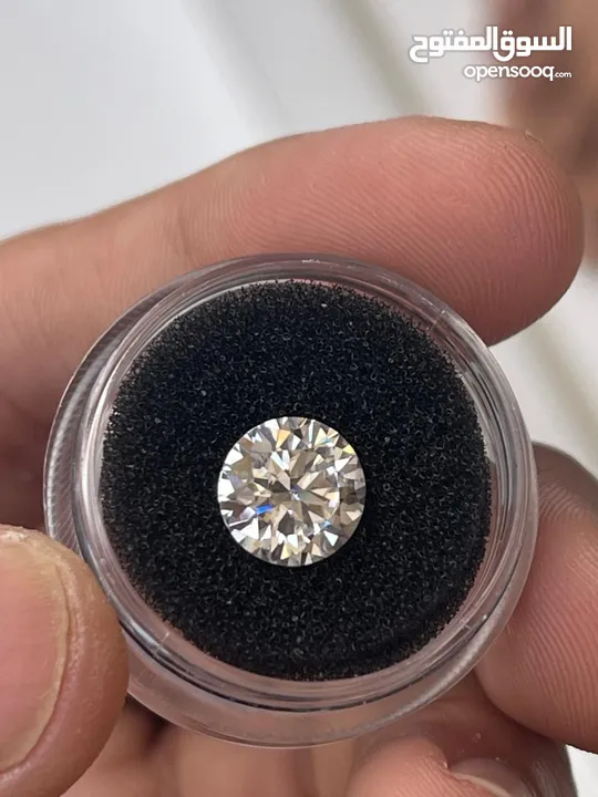 moissanite diamond(read description)  الماس موسونايت(اقرأ وصف)