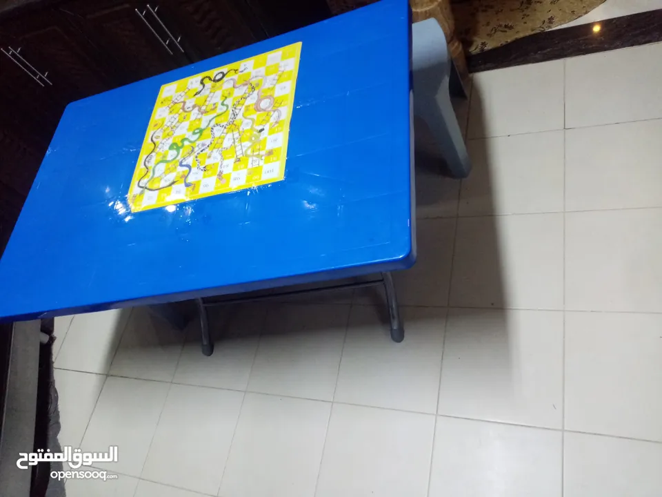 طقم كنب كورنر + طاولة سامبا + عرباية أطفال + بيرو تواليت