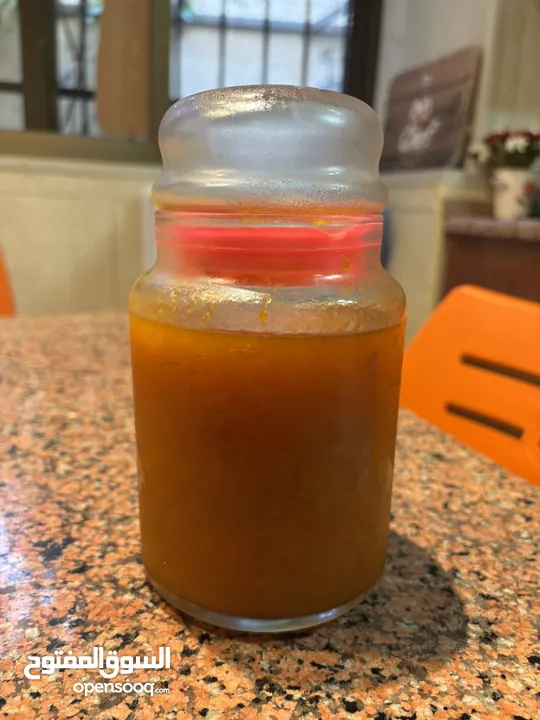 مربى طبيعي معمول بالبيت من شجر حديقتنا