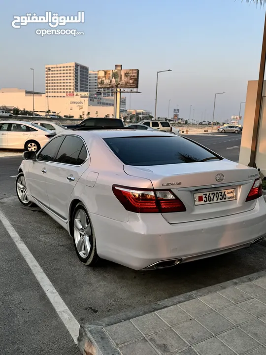 للبيع لكزس Ls460L  موديل 2010