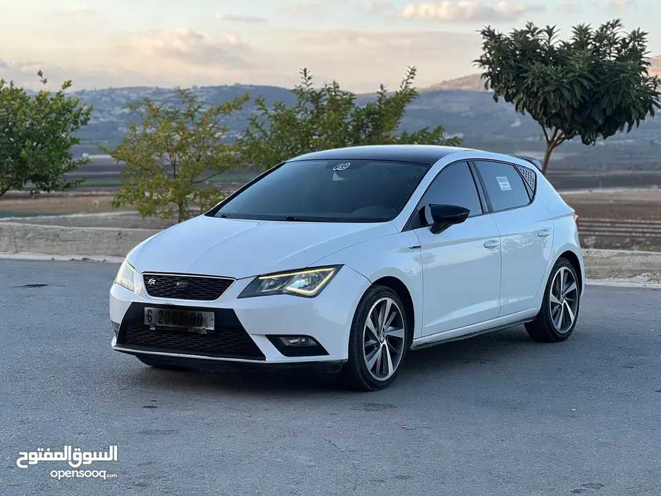 سيات ليون مميزة (جير عادي)