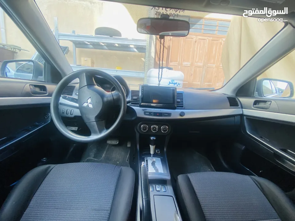 ميتسوبيشي لانسر 2011