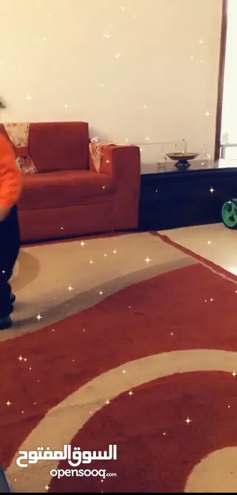 طقم كنب كورنر 8 مقاعد مع سجادة بسعر 100