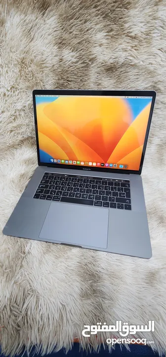 MacBook Pro A1707 i7 4gb graphics Retina Display