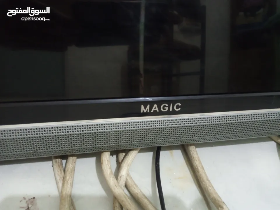 شاشه نوع ماجيك 32 بوصه الشاشه شغال  مكسوره