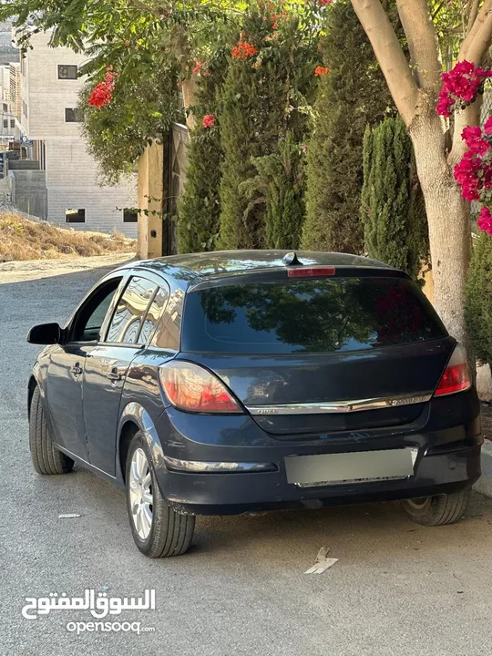 اوبل استرا 2006