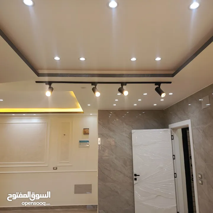 شقق للبيع في الحي الشرقي تشطيب سوبر ديلوكس