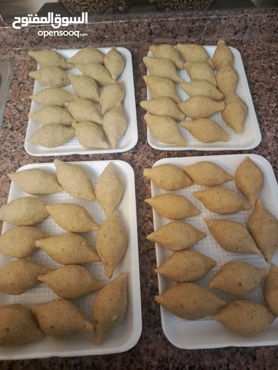 مطبخ ام عمر جاهز لتلبية طلباتكم تجهيز أعياد ميلاد حلويات اكلات شعبيه حفر كوسا باذنجان