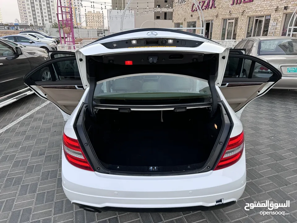 مرسيدس c250 رقم 1 موديل 2014 بحالة ممتازه جدا من دون مشاكل