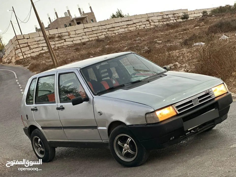 فيات اونو 1984
