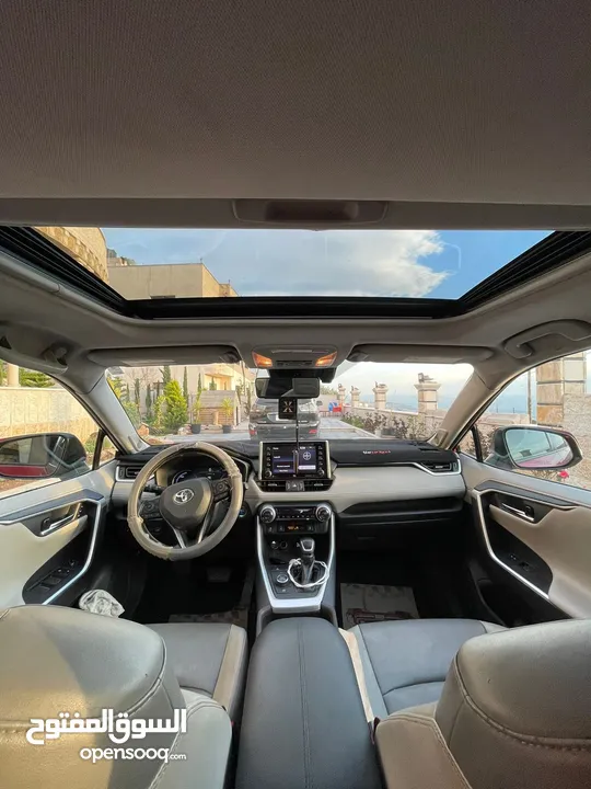 Toyota RAV4 hybrid 2019  (كلين تايتل) عداد 80 الف  (Xle ليمتد اعلى صنف) سياره بوضعيه الوكاله