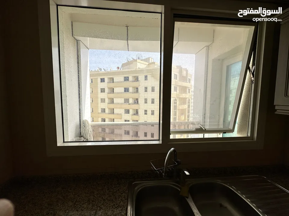 ( محمود سعد ) من اكبر مساحة غرفتين وصالة في ( القاسمية ) بركنج مجاني وشهر فري وجيم ومسبح