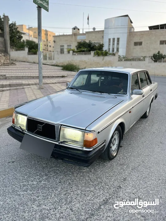 فولفو 240 بحالة جيدة