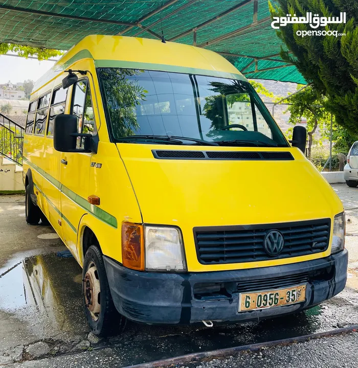 باص Volkswagen LT للبيع مشطوب وبحالة جيدة