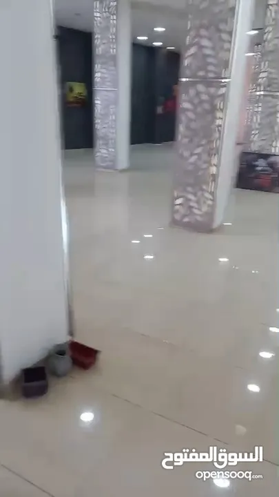 مجمع للبيع