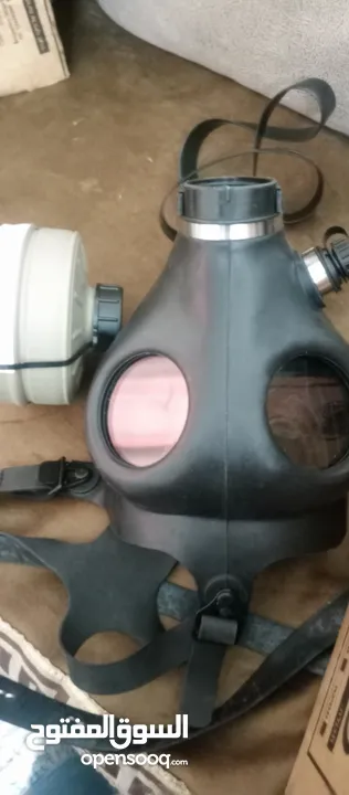 أقنعة غاز جديده بالكرتونه كمامه