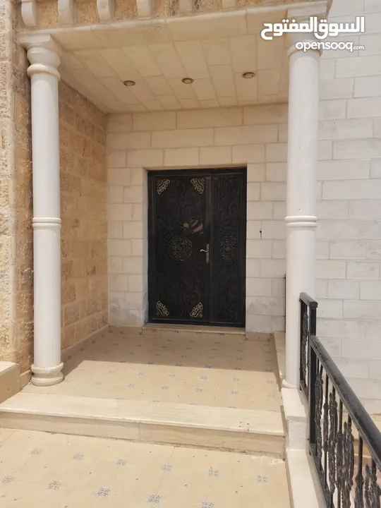 شقق  للبيع يوجد وصف بالبناء بالتفصيل مرفق بالإعلان ممكن بيع شقق وممكن العمارة كاملة