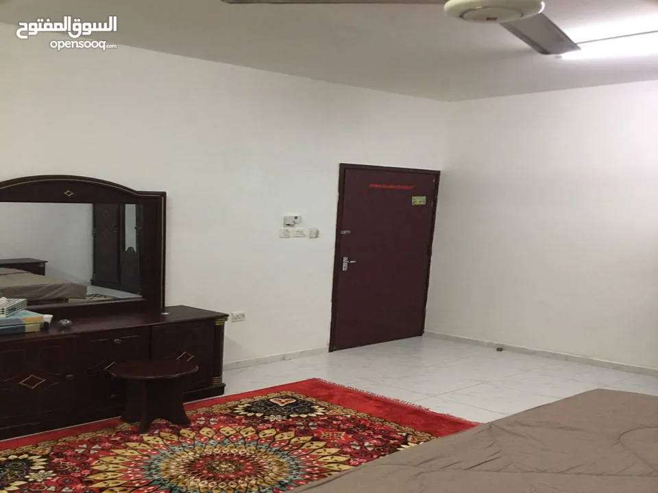 للايجار الشهري شقة مفروشة غرفتين وصاله مفروشة في عجمان منطقة الكورنيش