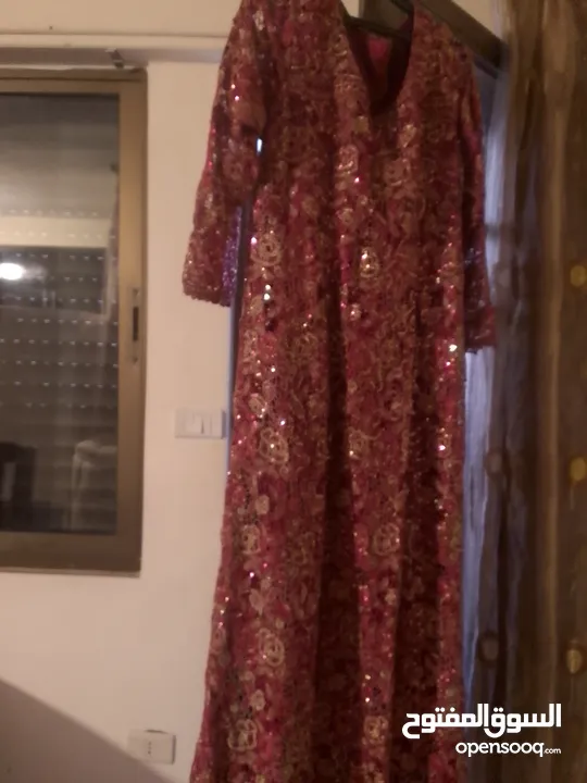 فساتين سهره استعمال مره واحده بحالت الجديد