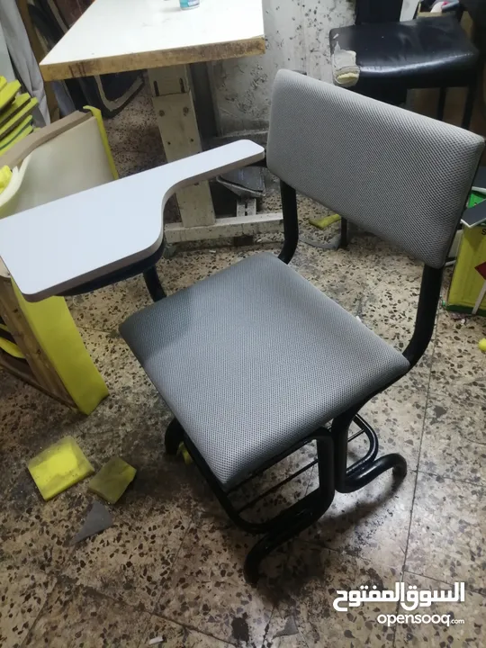 يتوفر لدينا صيانة اثاث المدارس والمكاتب والمراكز بجميع انوعها