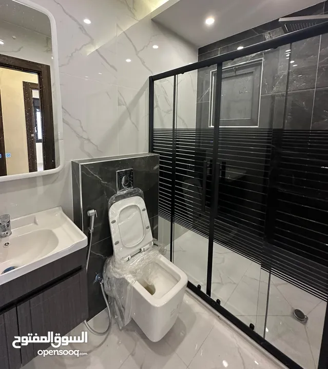 شقة للبيع طابق ثاني في الجبيهة حي ام زويتينه قرب مسجد جبران