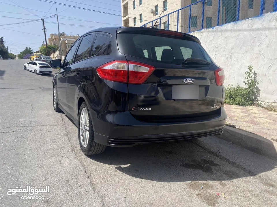 Ford C-max 2013 black  فورد سي ماكس 2013 لون اسود ملوكي  مالك اول مميزه ممشى جدا قليل