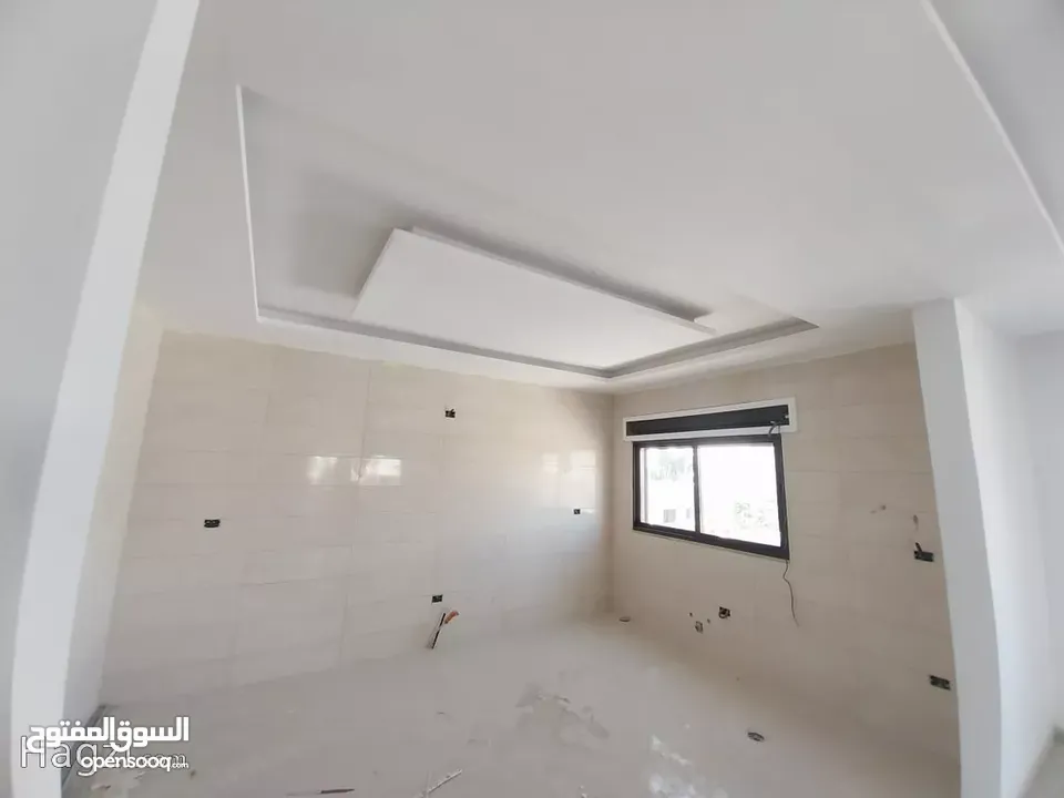 شقة طابق ثالث مع روف بمساحة 265 للبيع في تلاع العلي ( Property ID : 30170 )