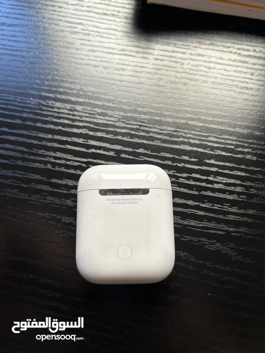 AirPods2للبيع بحاله ممتازه استخدام شهر