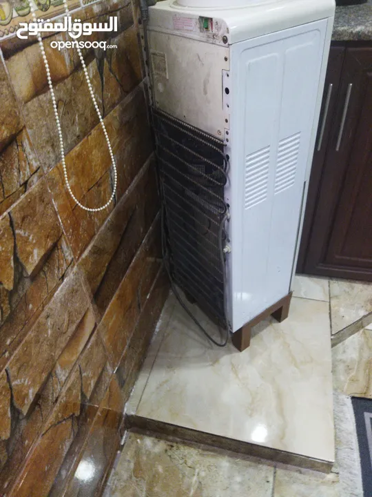 كولر ماء نظيف نخب