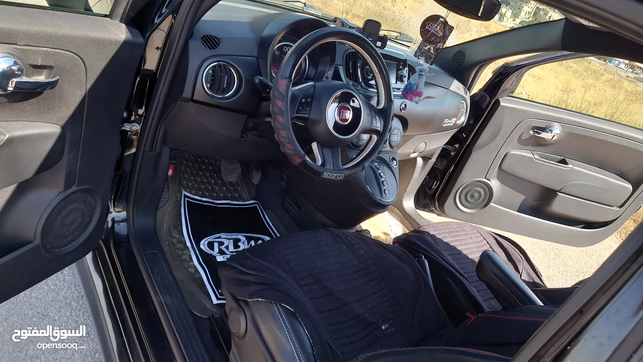 فيات 500e موديل 2017 لون اسود